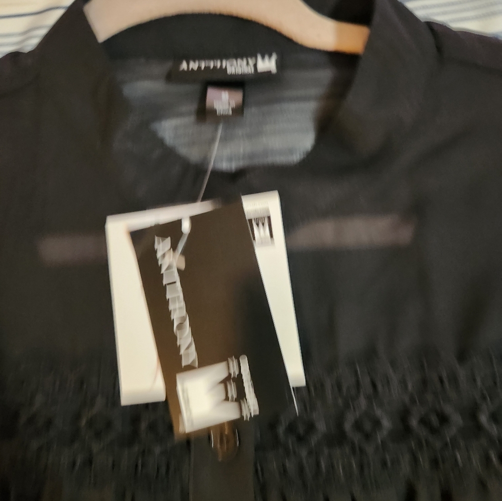 New Antthony Original Medium Black loose fit Blouse